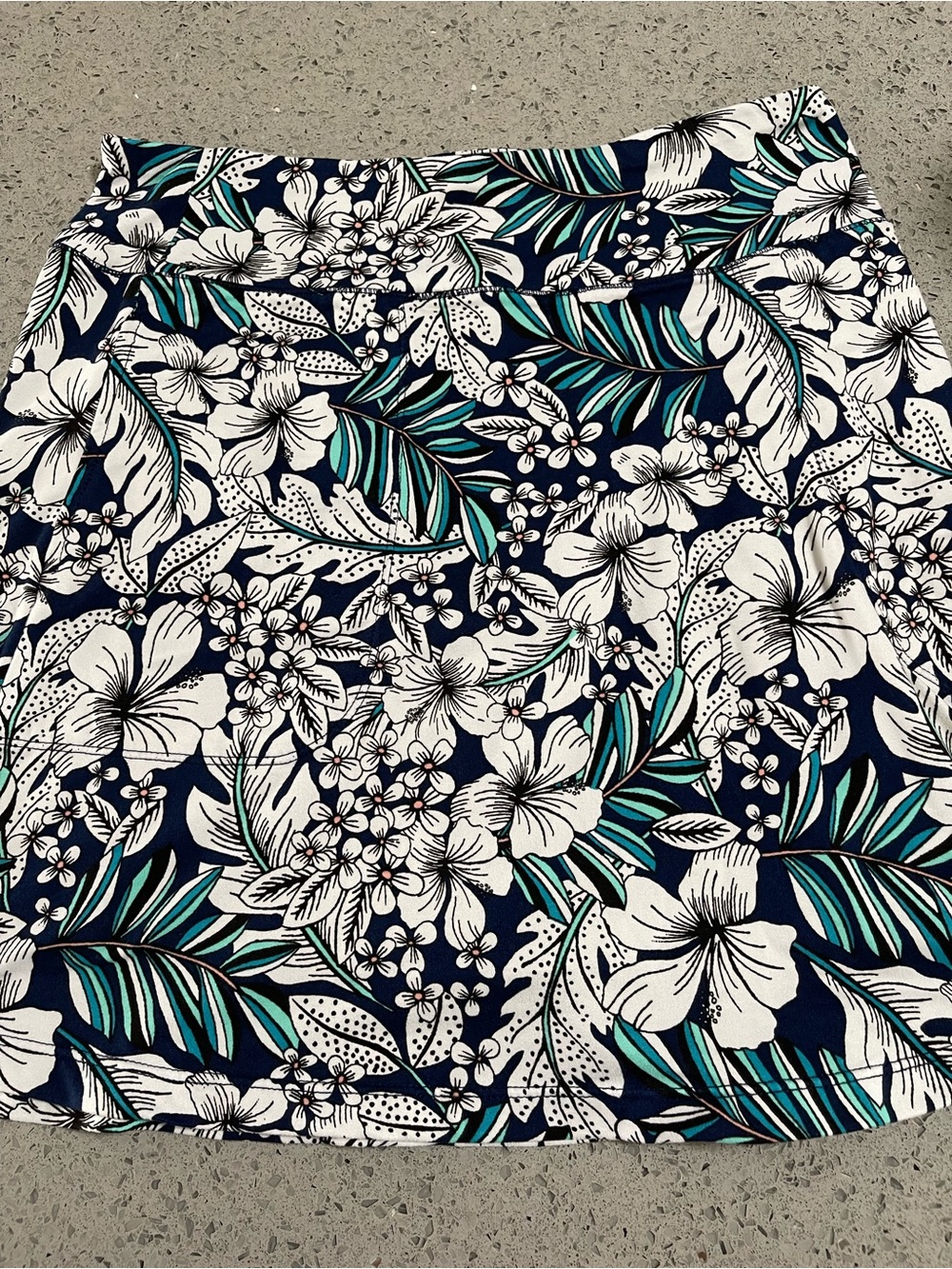 Cuddl Duds Navy Floral Skort with Teal Accents Size S